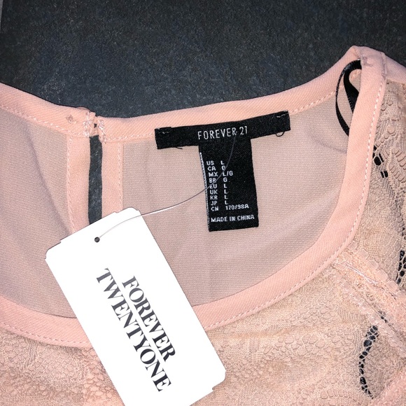 Light weight blouse - Picture 2 of 3